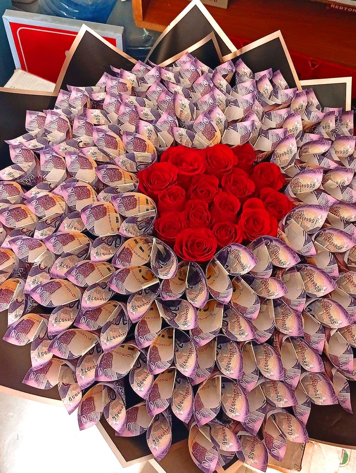 "Best 10,000 KSh Luxury Flower Bouquet in Kitengela & Nairobi โ Happy Paradise Florist"